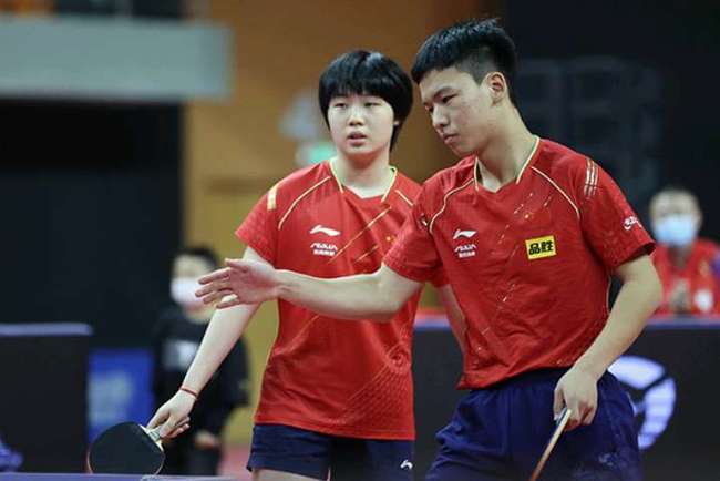 格雷泽2.0？球迷99问拉爵：新球场配套的17000套房产如何处理？.