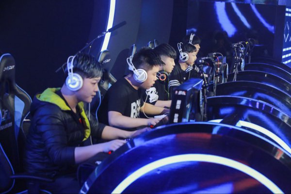 豪門中場大動作！皇馬3年2.2億歐引進3新星！巴薩1億免簽2冠軍！.