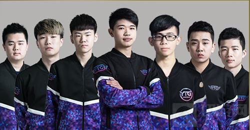 相比之下 相比之下